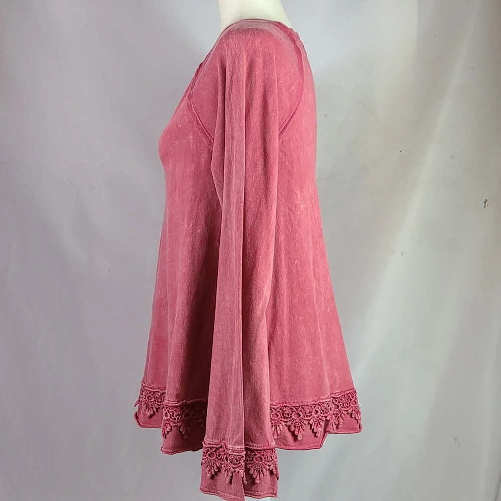 Altar'd State Blouse - Picture 7 of 13